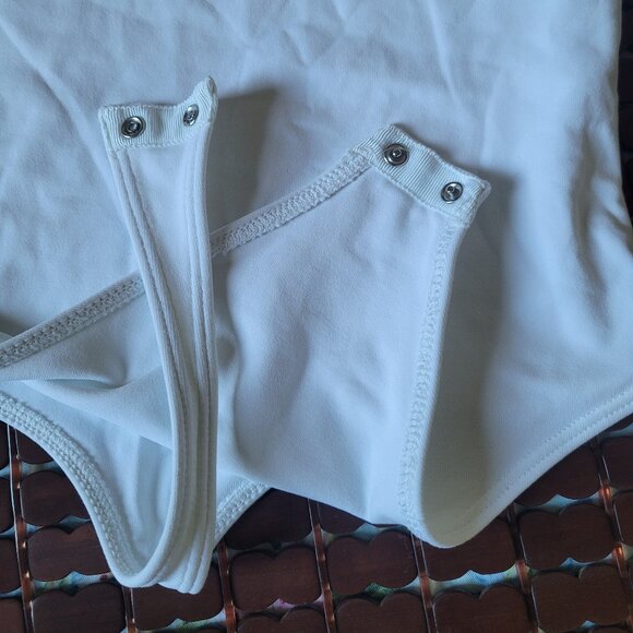 Babaton Contour Squareneck Bodysuit XS - Picture 6 of 7